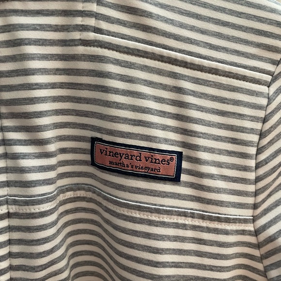 Vineyard Vines Quarter Zip - Picture 3 of 6